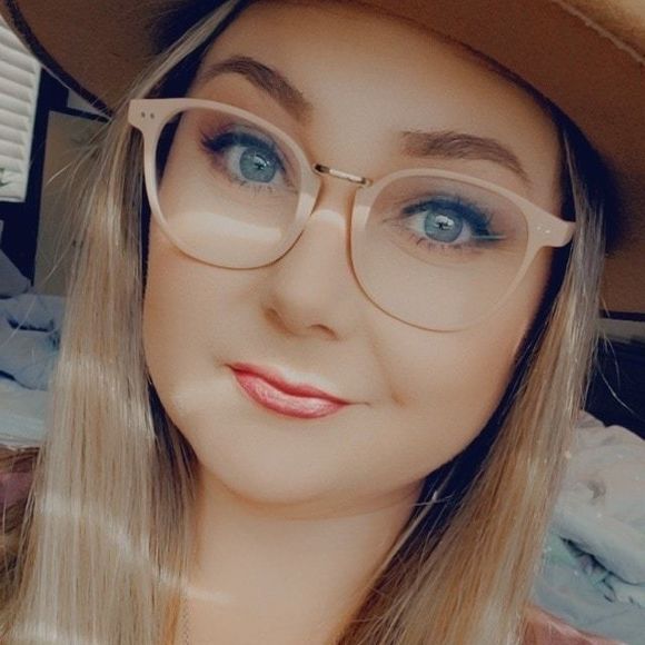 laci_schultz